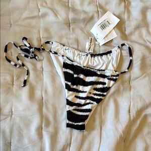 Dippin' Daisy's Infinite Bikini Bottom animal print Large